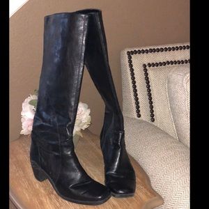 👢💖Great Classic and Comfy “Go-To” Black Boots